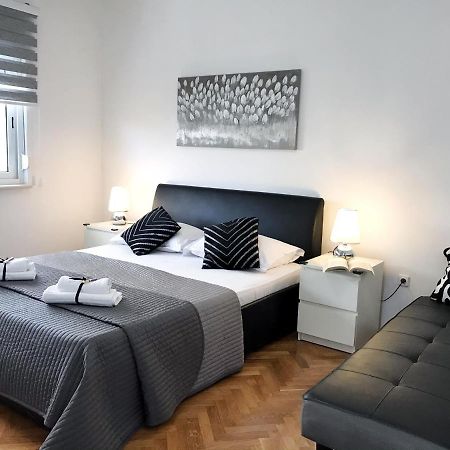Apartments Robert Kaštela المظهر الخارجي الصورة