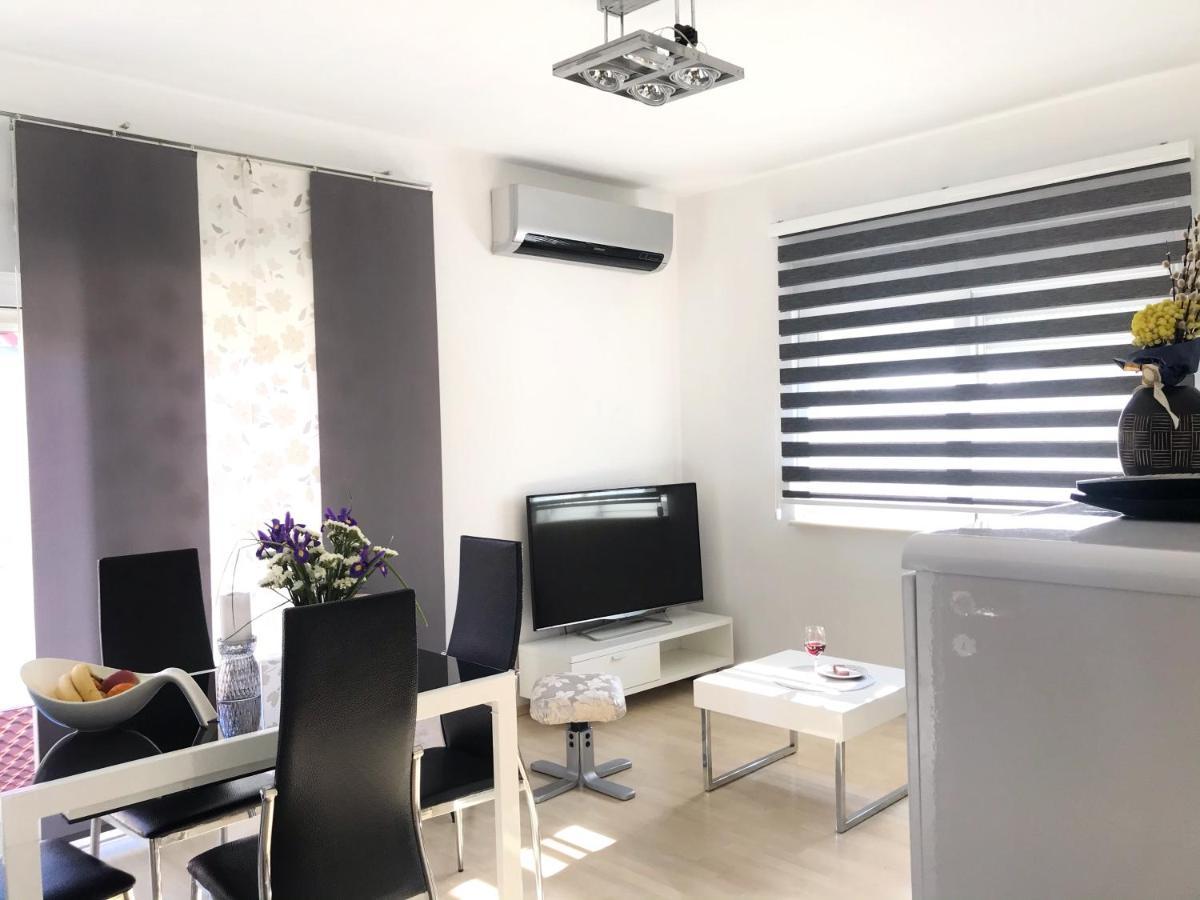 Apartments Robert Kaštela المظهر الخارجي الصورة