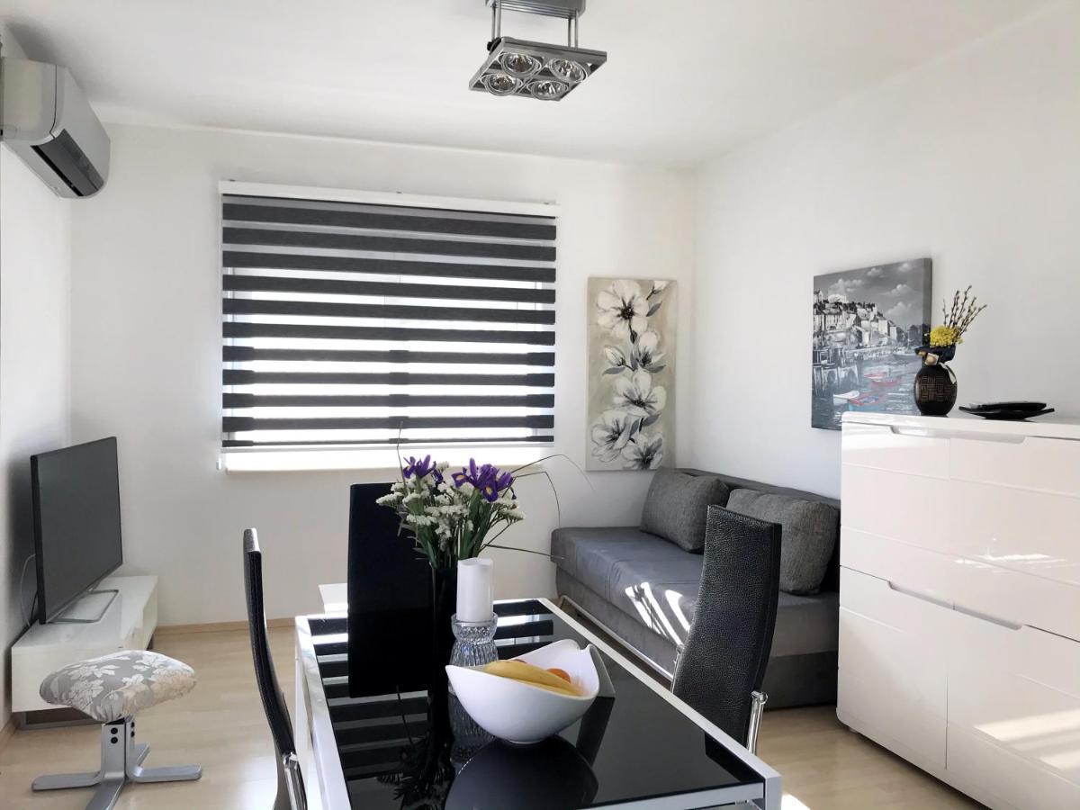 Apartments Robert Kaštela المظهر الخارجي الصورة